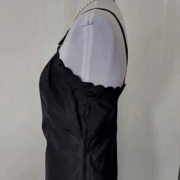 Vintage Black Barbizon Candie Tafredda Scalloped Edges Sexy Unique‎ Slip Dress
